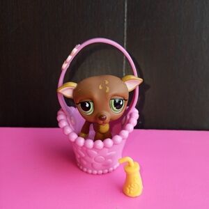 Littlest Pet Shop Doxen dog & Basket LPS